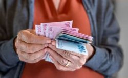 Emekli zammında geri sayım başladı: 16.881 TL alanlar için zam ve refah payı hesapları masada
